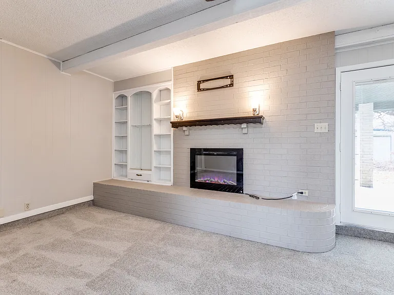7335 Reed Rd — Photo 18