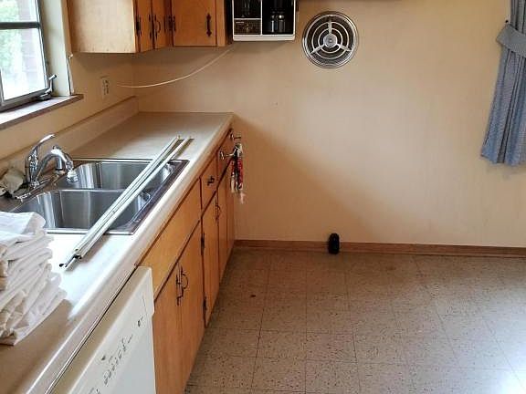 5th image of 7812 Sheffield Dr