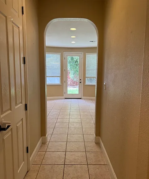 Royal Creek Ct — Photo 12