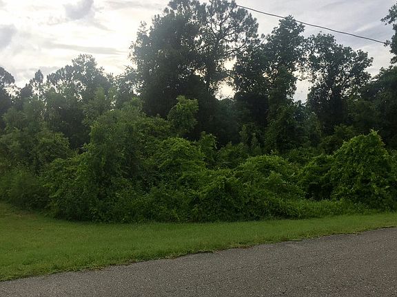 2nd image of 3108 Peachtree Dr