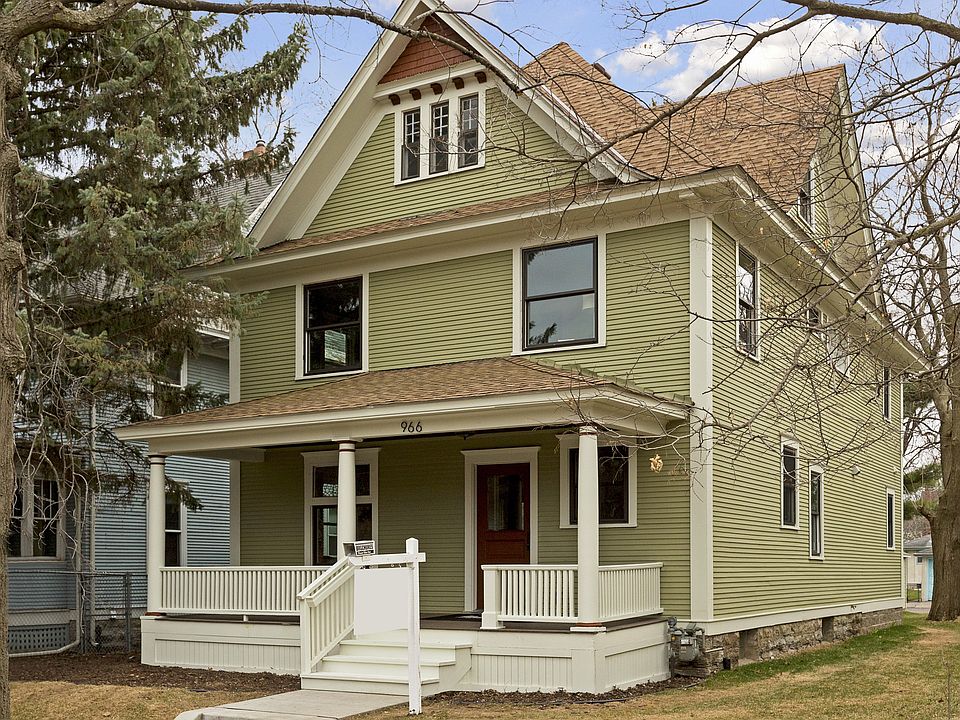 1st image of 966 Ashland Ave