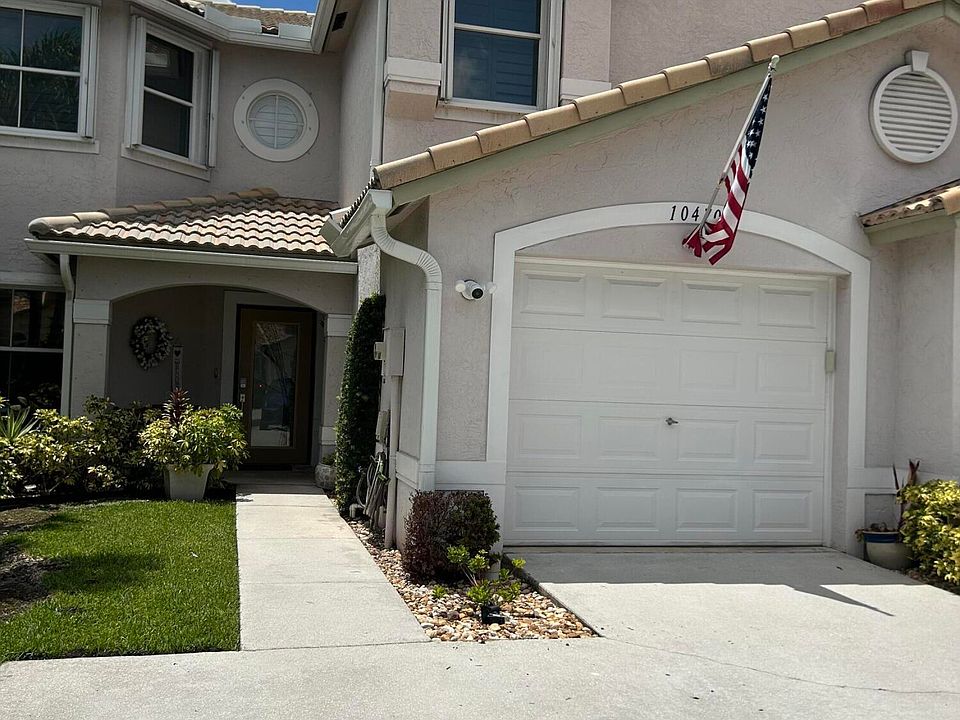 1st image of 10470 Pelican Dr