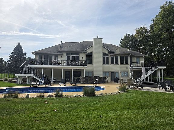 5th image of 10292 N Skyview Dr
