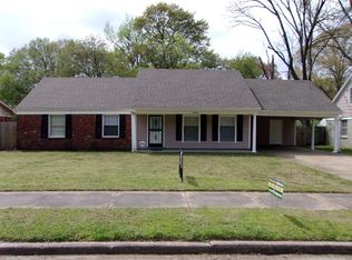 3045 Egan Dr, Memphis, TN 38115