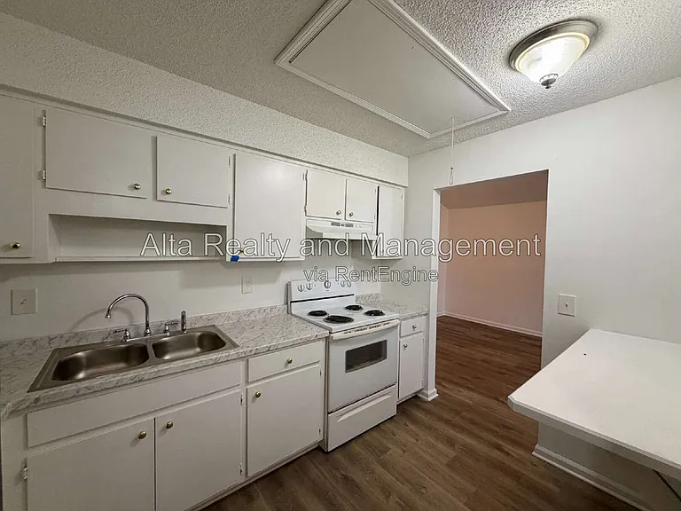 8113 San Jose Manor Dr E #3 — Photo 7