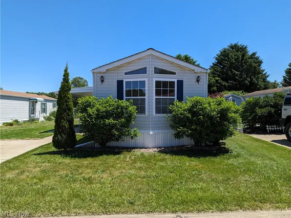 2663 Stoneyridge Dr, Madison, OH 44057