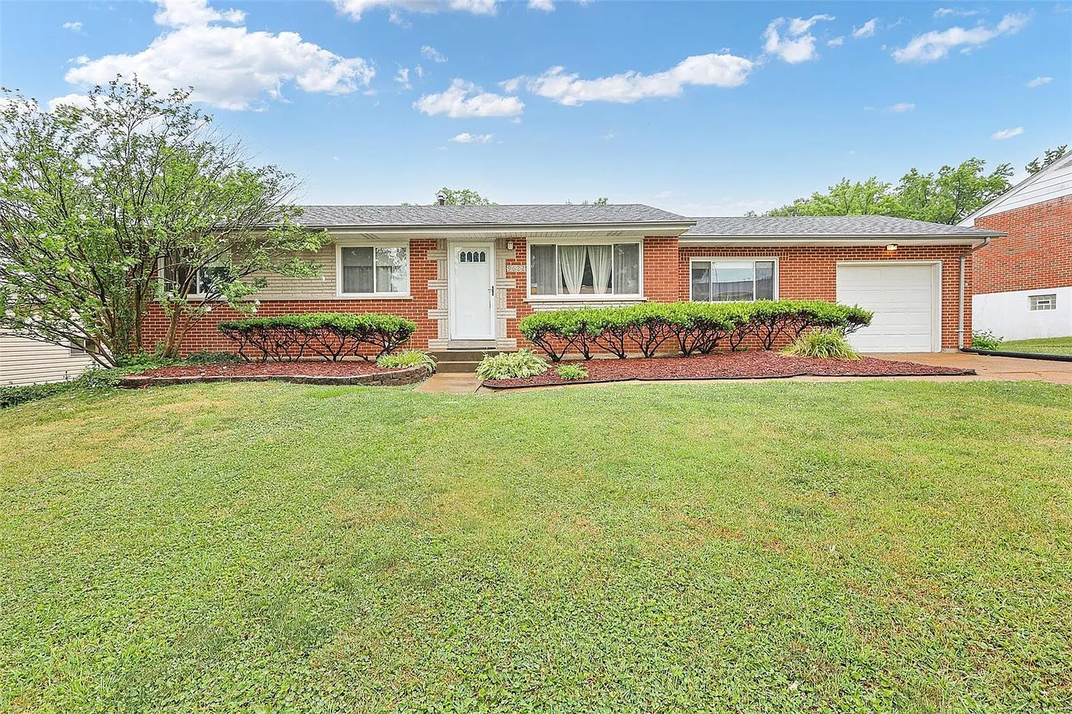 9622 Arno Dr photo 1