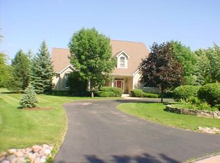 13 Buckthorn Rd, South Barrington, IL 60010