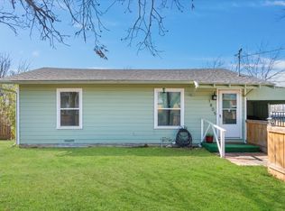 1805 N Robinson St, Cleburne, TX 76031