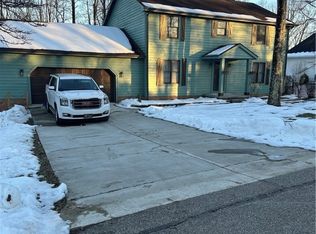 259 Granada Dr, Parkersburg, WV 26104