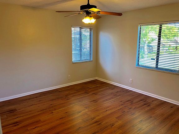 5th image of 2565 SW 22nd Ave #2010