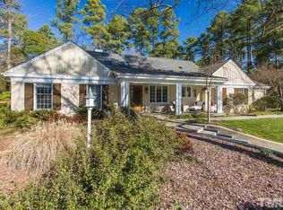 903 Arrowhead Rd, Chapel Hill, NC 27514