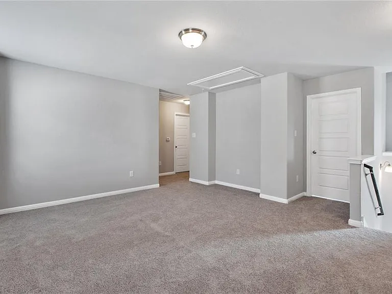 1218 Falconer Way #103 — Photo 4
