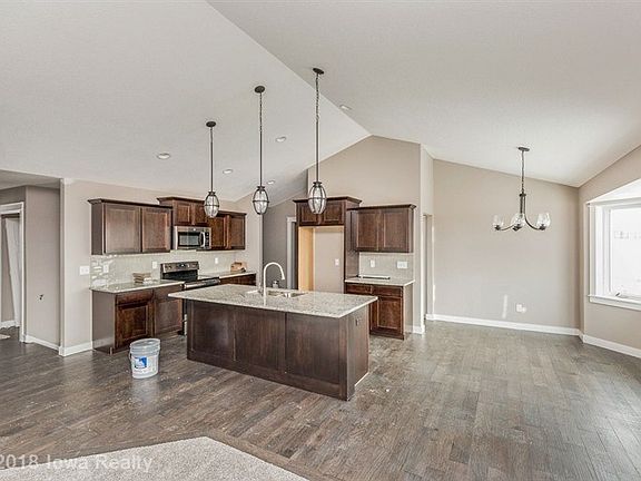 2nd image of 5210 Katelyn Ave