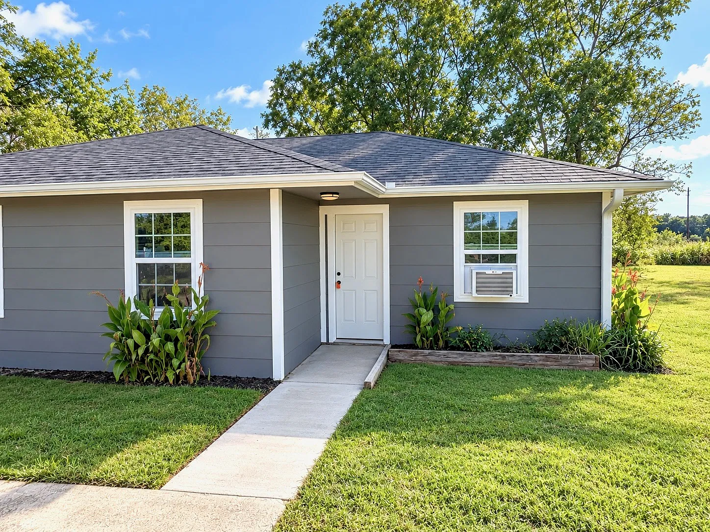 2 bed, 1.0 bath, 636 sqft, $875 — Photo 1