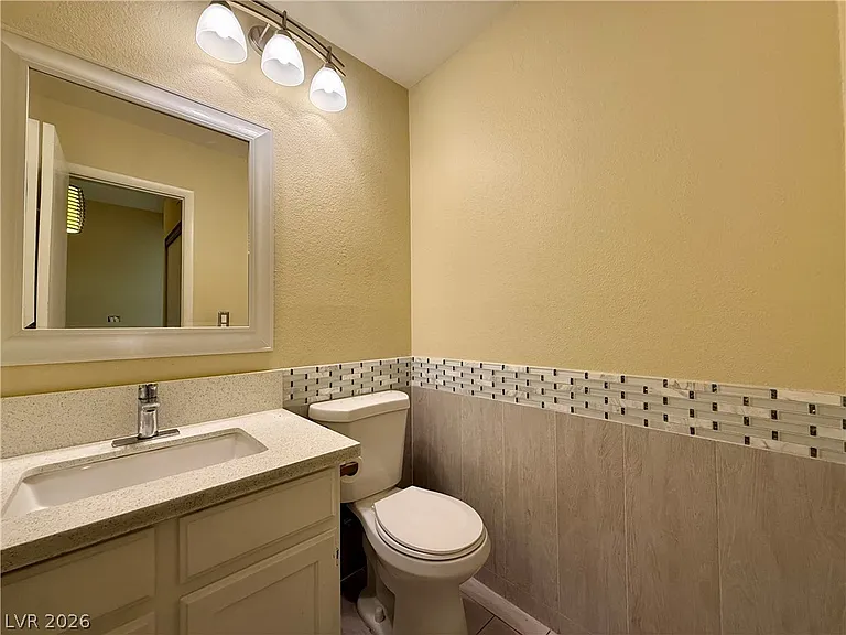 5923 Laredo St — Photo 24