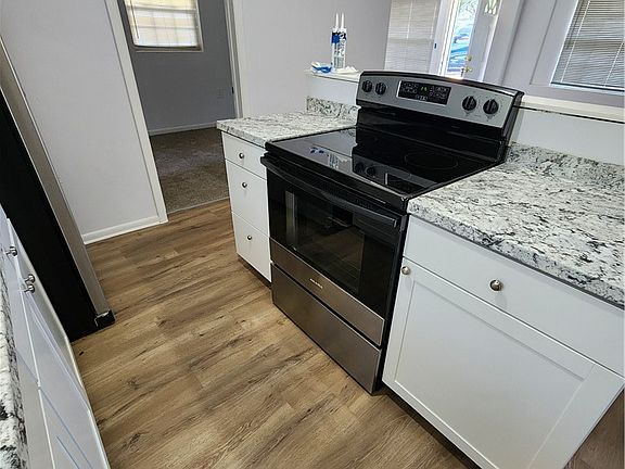 3rd image of 3 E Lemon St