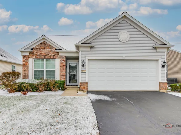 3295 Comstock Ct, Mundelein, IL 60060