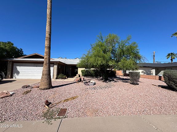 2nd image of 2640 E VIRGINIA Avenue