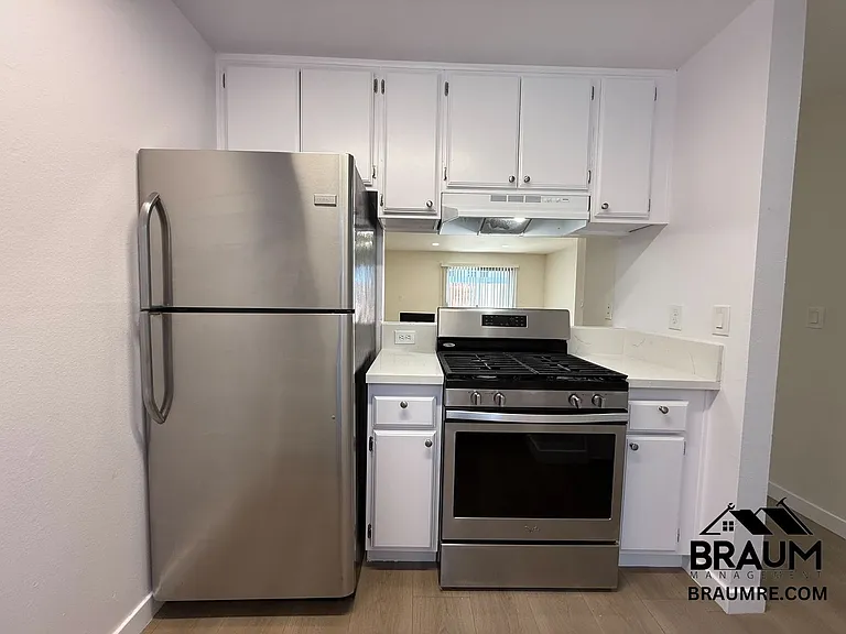 14257 FRIAR ST. — Photo 7