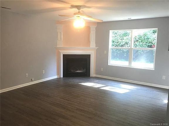3rd image of 6348 Green Vista Ct