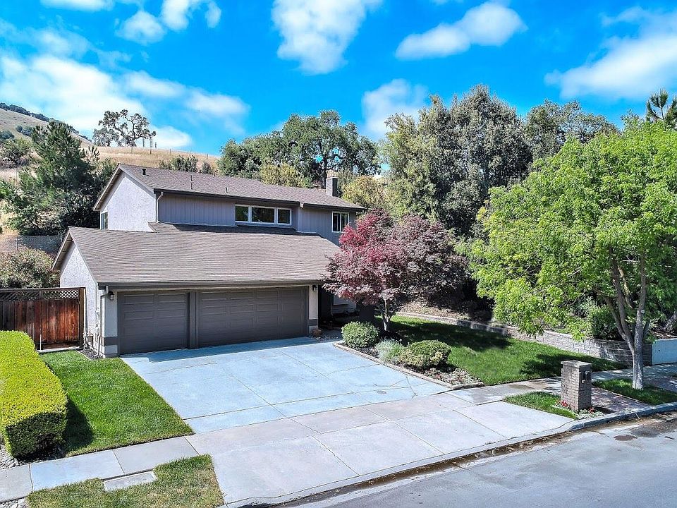 1st image of 516 Curie Dr