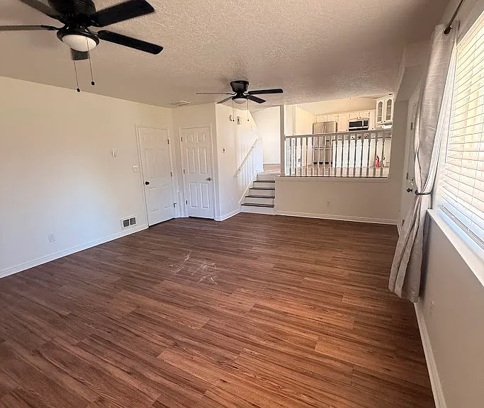 253 Colonial Way — Photo 20