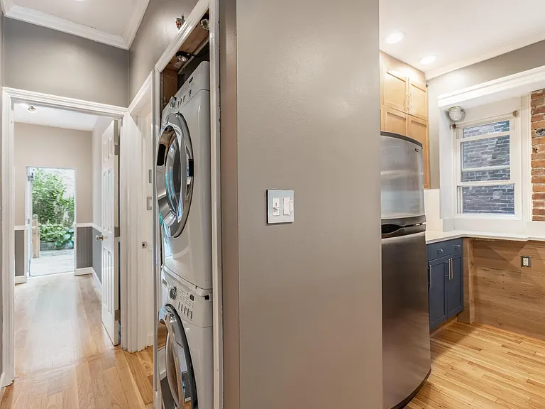 99 Cedar St #1 — Photo 8