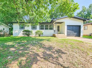 317 E Silsby St, Springfield, MO 65807