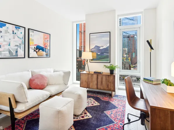 505 West 43rd Street 12H image 3 of 8