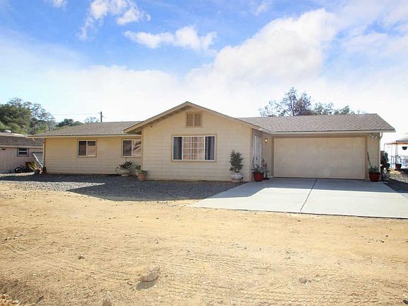 5th image of 34695 Auberry Rd