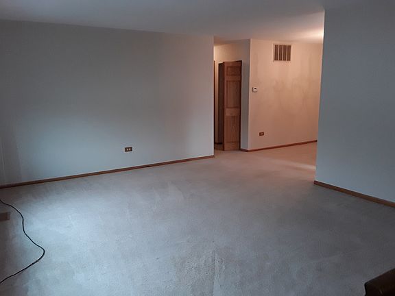 3rd image of 1040 Hampton Hbr #0