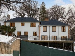 825 3rd St SW, Rochester, MN 55902