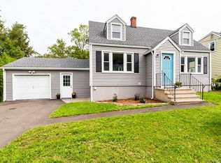 24 Arthur Rd, North Branford, CT 06471