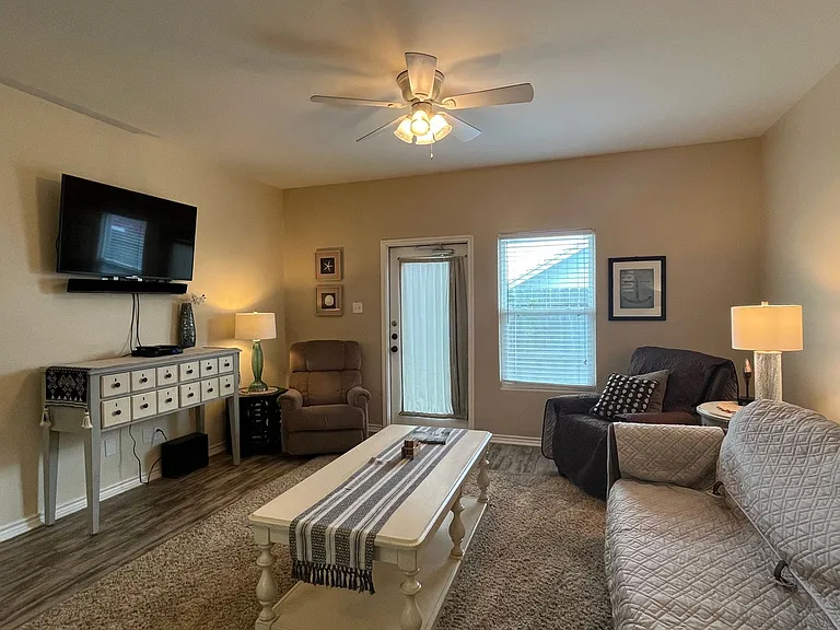 15128 Dory Dr — Photo 8