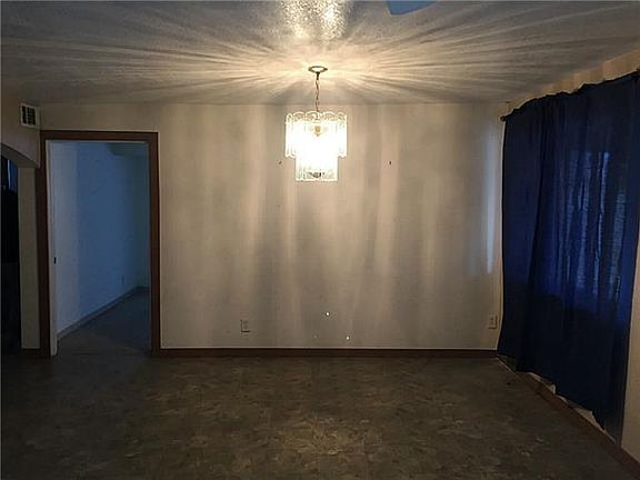 4th image of 7872 La Senda Dr