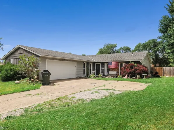 109 Monticello Cir, Elyria, OH 44035
