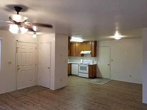 5th image of 1675 Valmor Ct