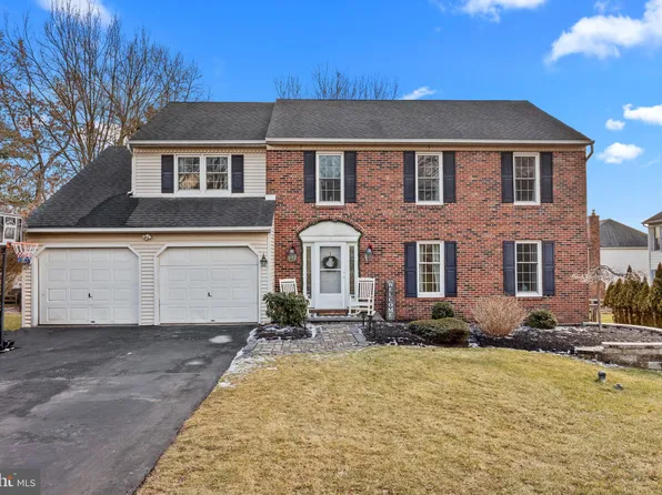 17 Concord Way, Newtown, PA 18940