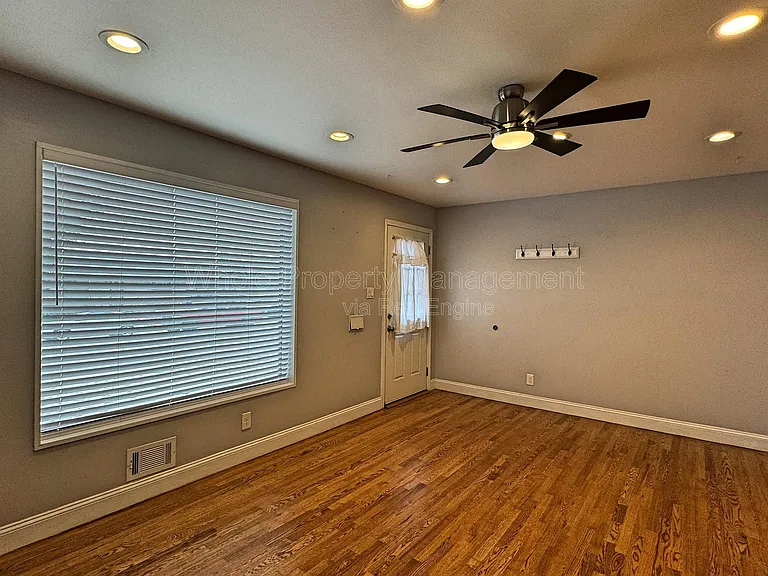 7071 Ruth Way — Photo 7