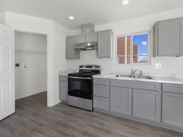 386 E Heil Ave, El Centro, CA 92243