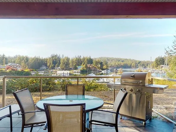 12849 Lagoon Rd #2A, Sunshine Coast, BC V0N 2H1