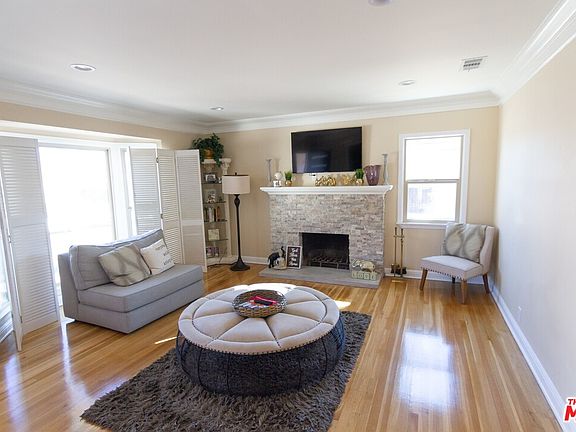 4th image of 5345 Keniston Ave