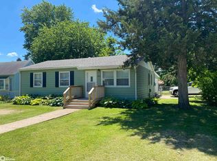 2623 Kirkwood St, Burlington, IA 52601