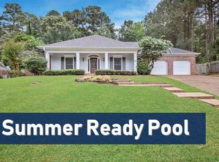 547 Cliffview Dr, Brandon, MS 39047