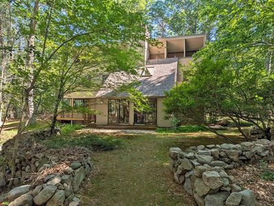 2 High Rock Ln, South Hamilton, MA, 01982