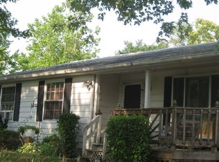 19112 Croom Rd, Brandywine, MD 20613