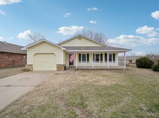 2008 S Missouri Ct, Claremore, OK 74019