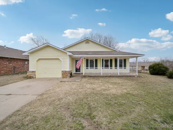 2008 S Missouri Ct, Claremore, OK 74019