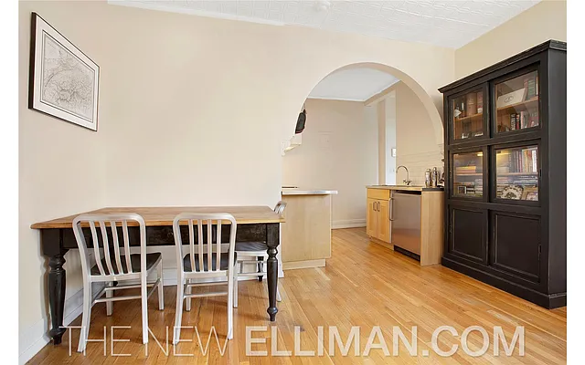 Rented by Douglas Elliman | media 8